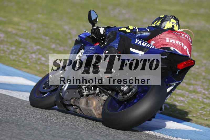 Archiv-2025/01 24.-27.01.2025 Moto Center Thun Jerez/rot-red/backside